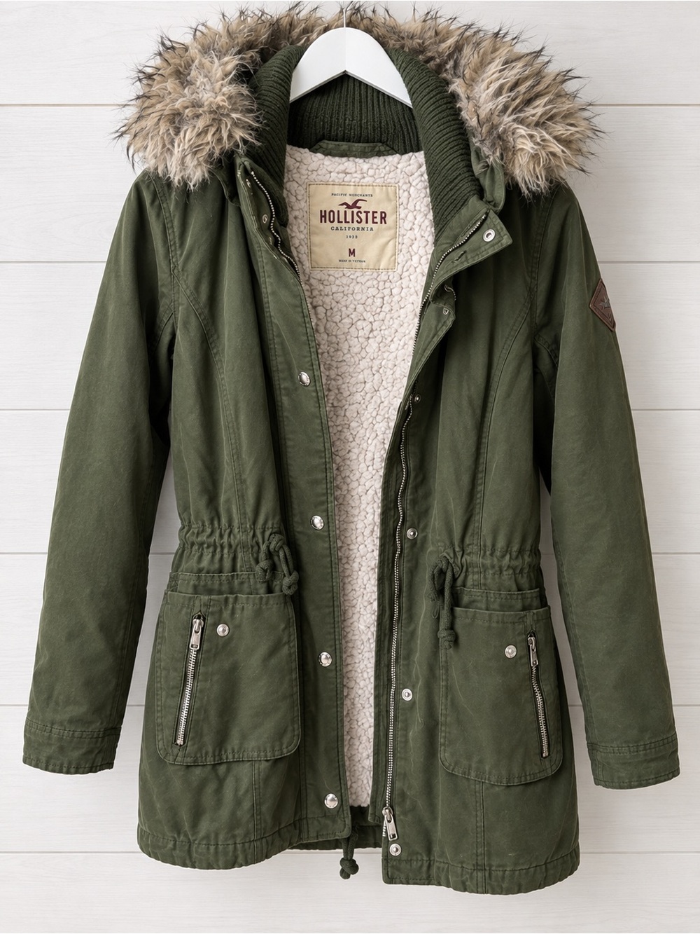 Hollister Olive Green Sherpa-Lined Parka with Faux Fur Trim